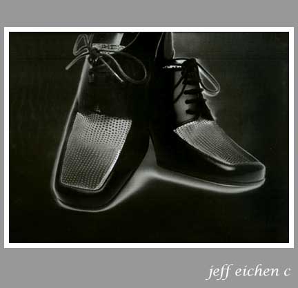 Studio-Shoes-3fnl low.jpg (19001 bytes)